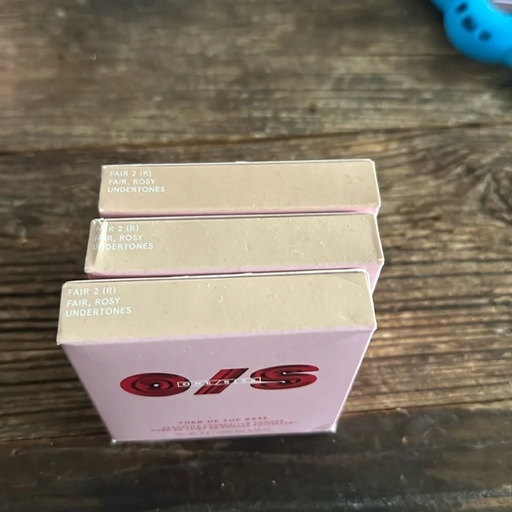 One Size O/S Powder Foundation Fair 3 Turn Up The Base